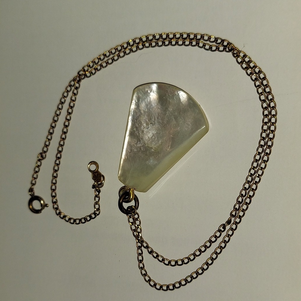 Iridescent Stone Pendant‎ Necklace AJC 1/20 12K CO